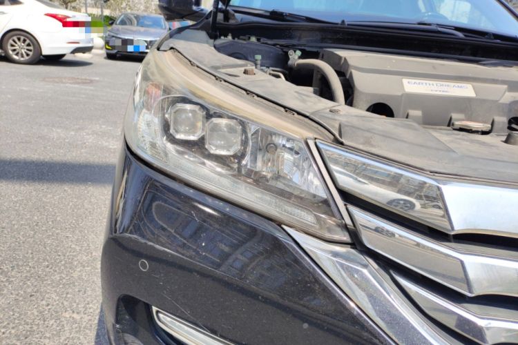 Used Honda Accord 2014 3.0L VTI Prestige Edition Right Front Headlight