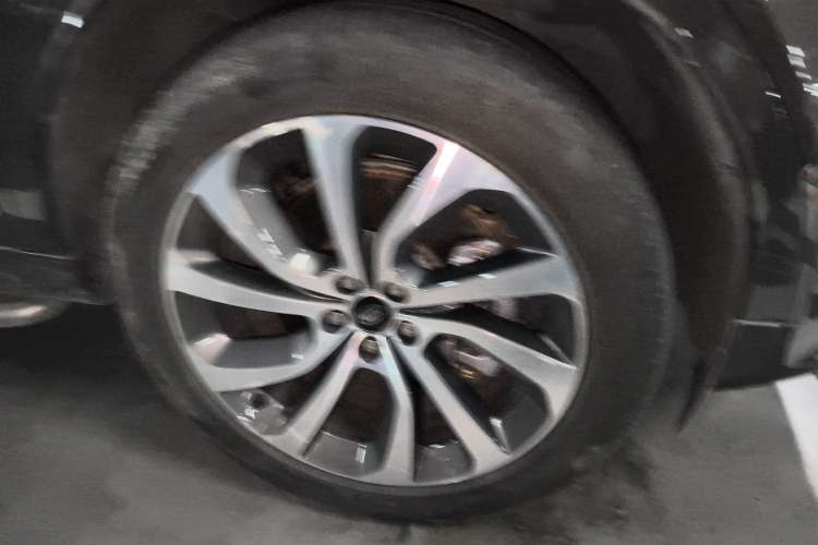 Used Land Rover Discovery Sport 2022 249 PS Metropolitan Edition 5 Seats
