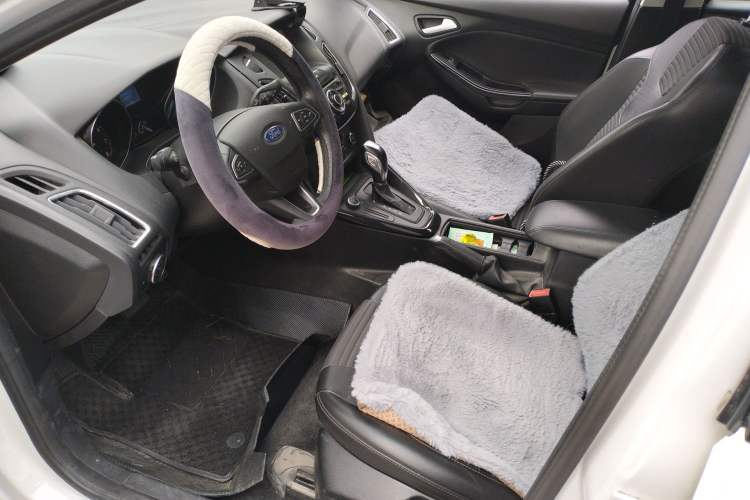 Used Ford Focus 2017 Sedan 1.6L Automatic Fashion Edition Smart Drive Version
