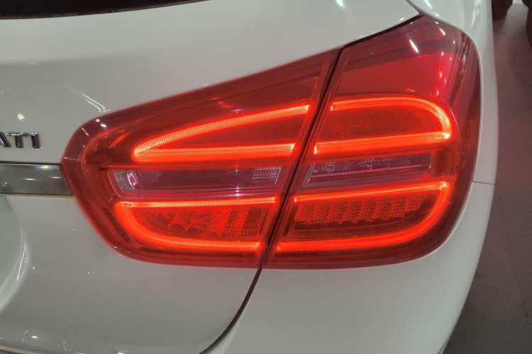 Used Mercedes-Benz GLA 2016 GLA 220 4MATIC Fashion Edition Right Rear Taillight