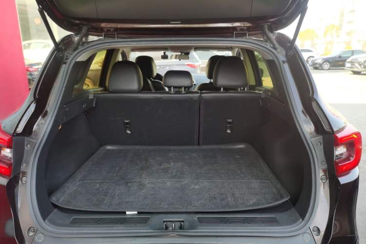 Used Renault Kadjar 2017 2.0L Two-Wheel-Drive Leading Edition