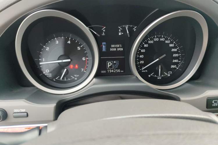 Used Toyota Land Cruiser 