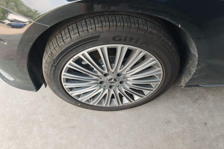 Used Mercedes-Benz E-Class 2023 E 300 L Stylish Model Left Front Wheel Hub