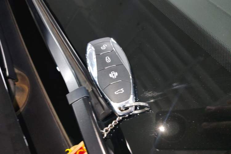 Used Hongqi Tiangong 08 2025 680 Ultra Four-Wheel-Drive Version Interior 1