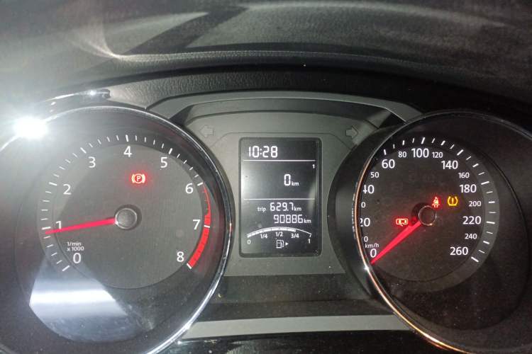 Used Volkswagen Sagitar 2017 1.6L Manual Comfort Model Instrument Cluster