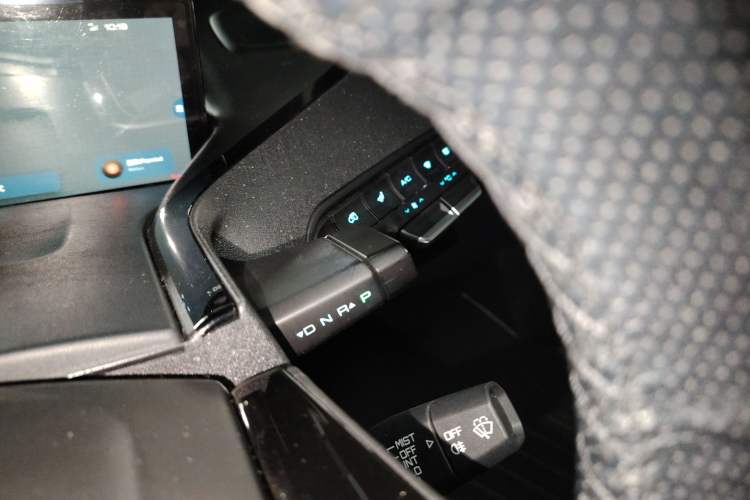 Used Baojun KiWi EV 2022 Artist Lite Edition Lithium Iron Phosphate
