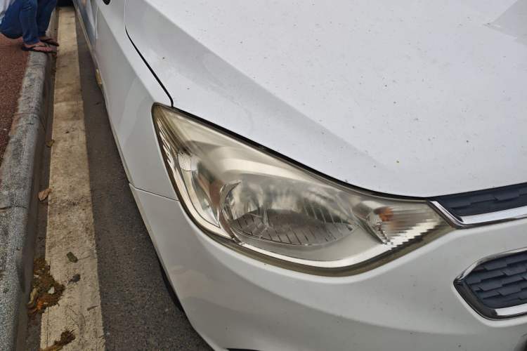 Used Chevrolet Sail 2015 Sail 3 1.3L Manual Ideal Edition Right Front Headlight