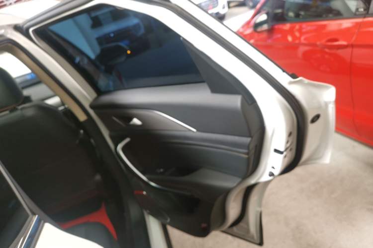 Used Bestune T77 2023 1.5T Automatic Luxury Model
