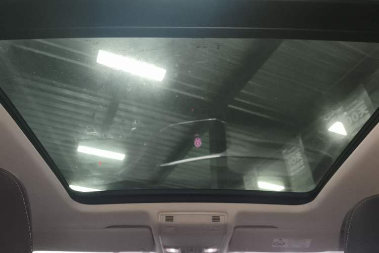 Used Volkswagen Tayron 2021 280TSI Two-Wheel Drive Luxury Smart Connectivity Version
