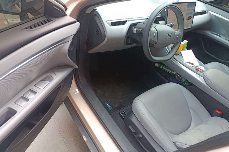 Used XPeng MONA M03 2024 620 with Ultra-Long Range Driver Seat