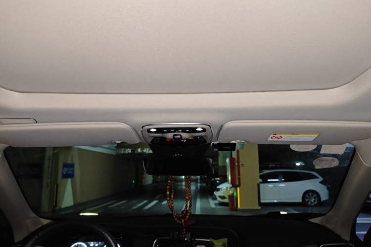 Used Lynk & Co 01 2017 2.0T Two-Wheel-Drive Version Headliner