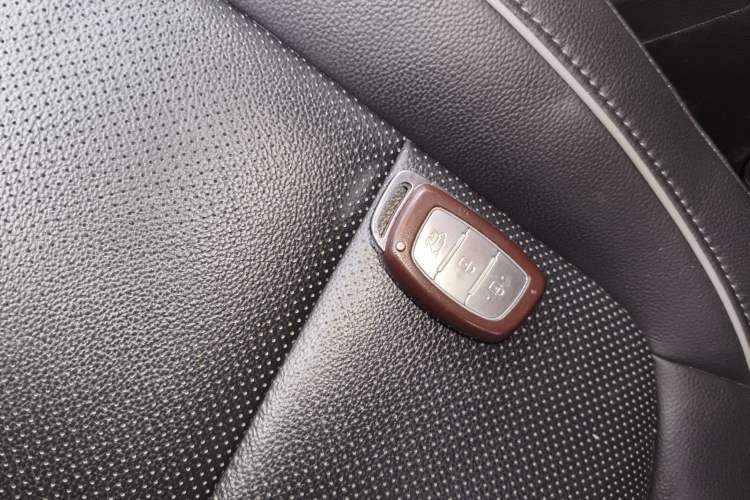 Used Hyundai ix25 2015 1.6L Automatic Two-Wheel Drive Smart GLS Trim