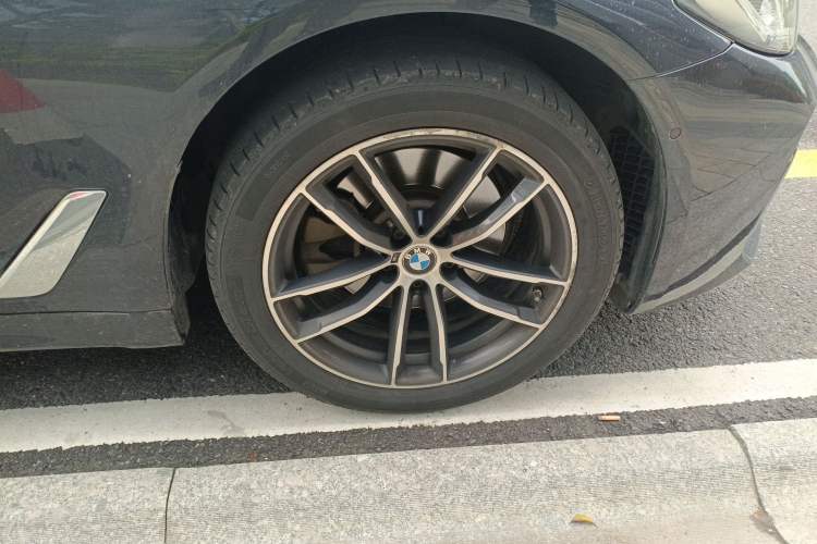 Used BMW 5 Series 2022 Restyled 525Li M Sport Package
