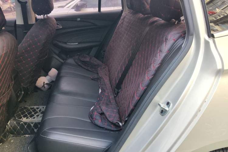 Used Roewe i5 2019 1.5L Manual 4G Connectable Langhao Edition