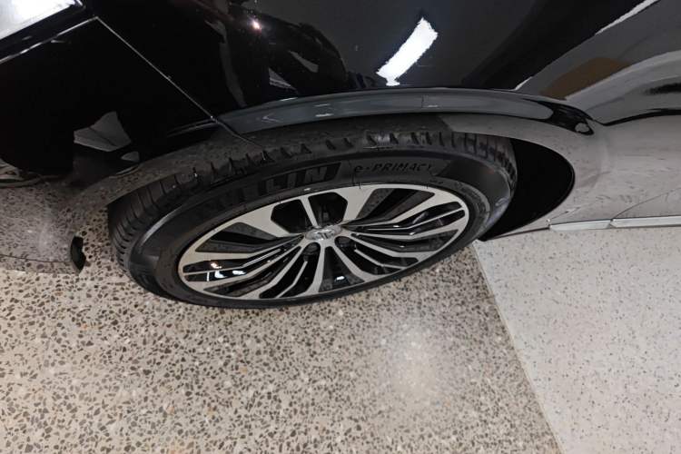 Used Volvo S90 2024 B5 Zhiyi Luxury Edition