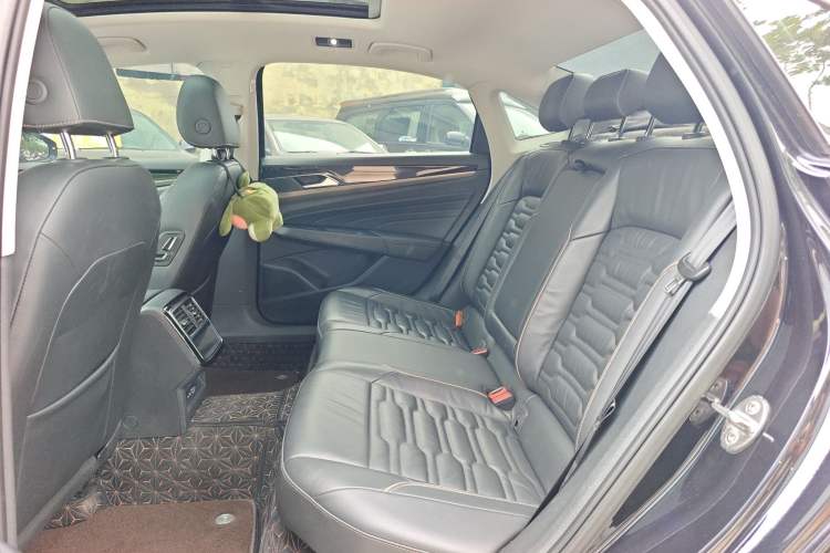 Used Volkswagen Passat 2021 330TSI Elite Edition Left Rear Seat