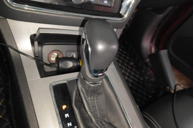 Used Roewe RX5 2019 20T Two-Wheel Drive Automatic 4G Connected Platinum Edition