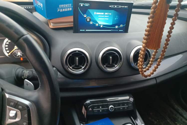 Used Wey VV7 2017 2.0T Luxury Model
