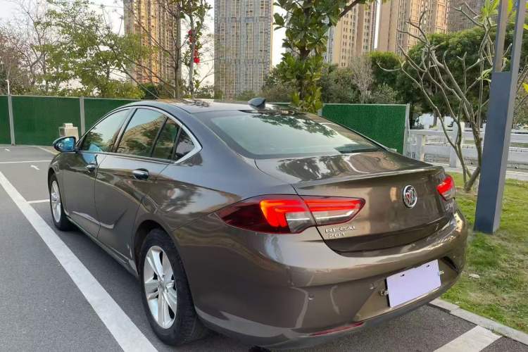 Used Buick Regal 2019 20T Elite Version China V Standard Rear Left 45 Deg