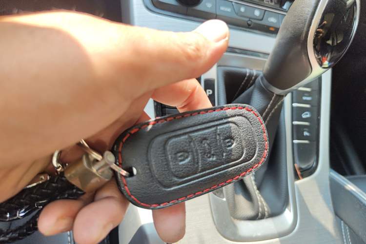 Used Geely Auto Emgrand X7 Sport 2016 1.8TD Automatic ZhiShang Model Vehicle Key