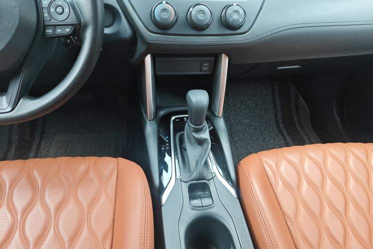 Used Toyota Corolla Cross 2023 2.0L Pioneer Edition Gear Lever