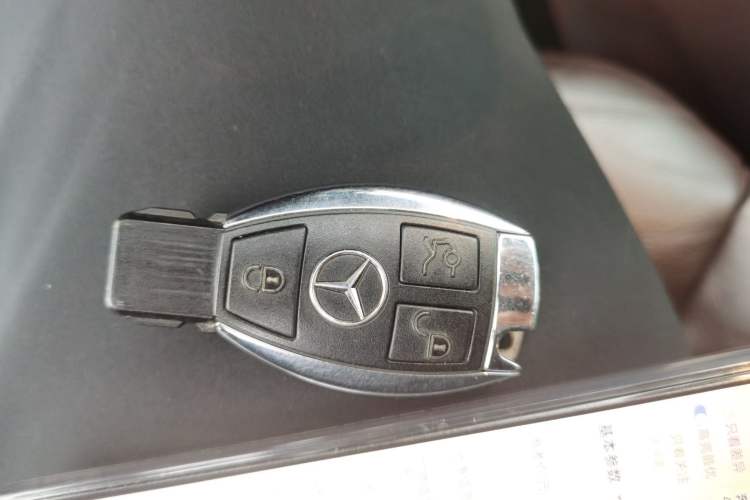 Used Mercedes-Benz M-Class 2014 ML 400 4MATIC Luxury Model Vehicle Key