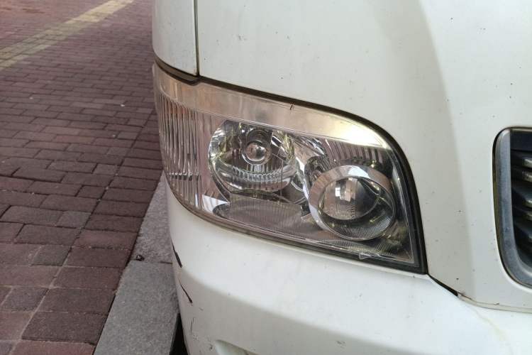 Used RELY H5 2011 2.0T Business Comfort Edition Right Front Headlight