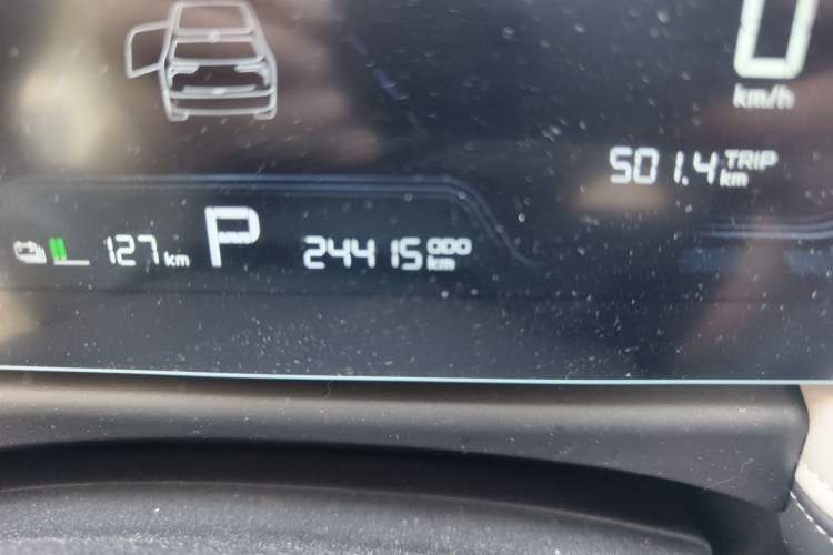 Used Geometry E Firefly 2023 401KM Linglong Tiger 5-Seater Odometer Close Up