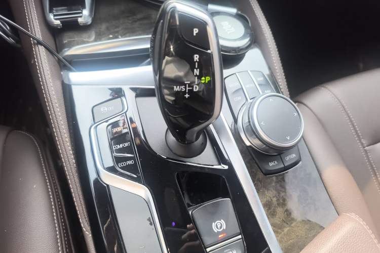 Used BMW 5 Series 2019 Restyled 525Li M Sport Package