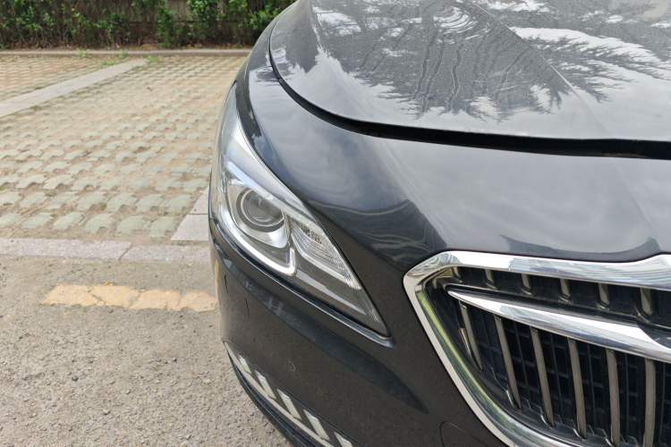 Used Buick LaCrosse 2016 Revised Version 28T Elite Edition Right Front Headlight