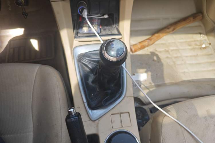 Used Toyota Corolla 2014 1.6L Manual GL-i Gear Lever