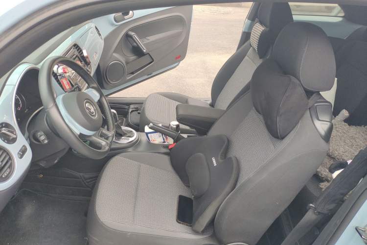 Used Volkswagen Beetle 2014 1.2TSI Fashion Edition Left Front Seat