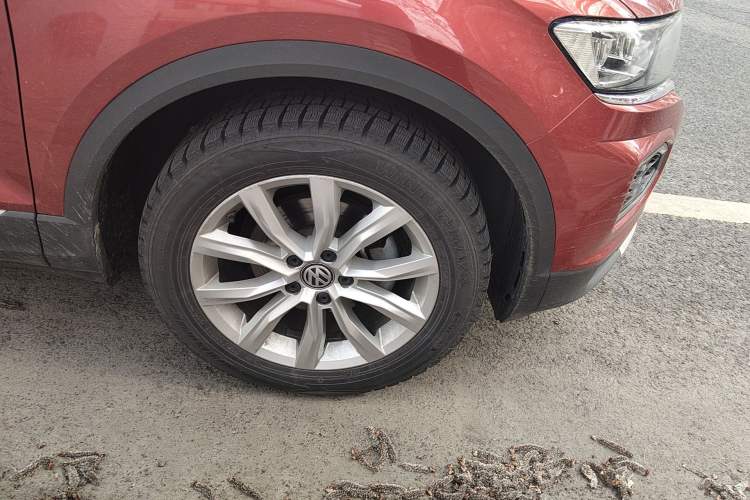 Used Volkswagen T-ROC 2018 280TSI DSG Two-Wheel Drive Advanced Version China V Emission Standard