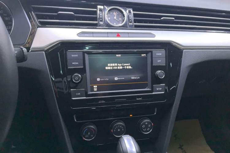 Used Volkswagen Magotan 2018 330TSI DSG Advanced Model
