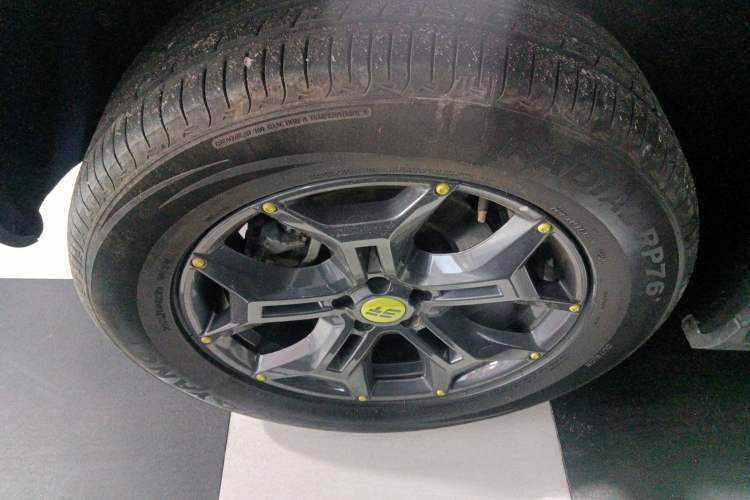 Used JETOUR Shanhai Traveler C-DM 2024 C-DM 129KM Linye Edition Left Front Wheel Hub