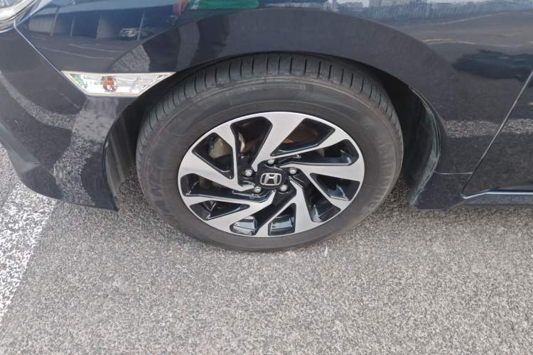 Used Honda Civic 2016 220TURBO CVT Luxury Edition
