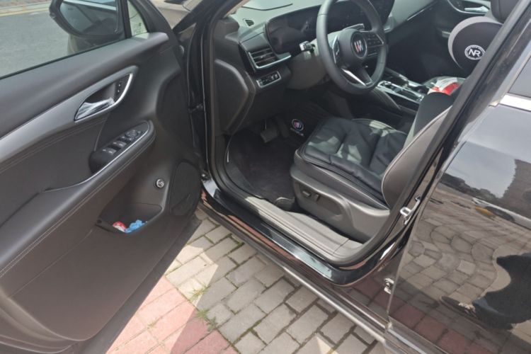 Used Buick Envision 2024 Encore Plus 28T Two-Wheel Drive Luxury Edition Interior 3