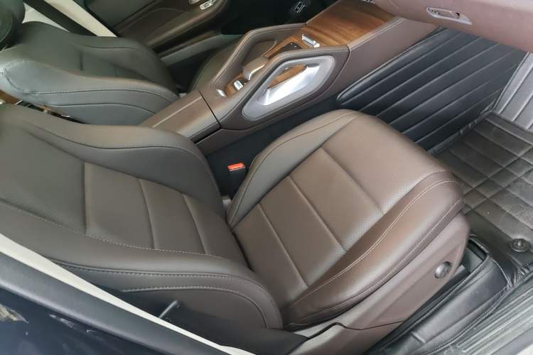 Used Mercedes-Benz GLE New Energy 2022 Restyled GLE 350 e 4MATIC Right Front Seat