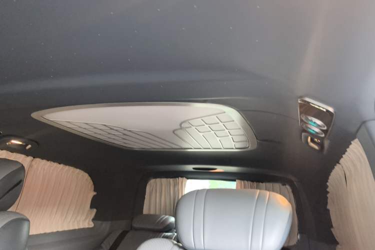 Used Mercedes-Benz Vito 2021 2.0T Business Version 7 Seats