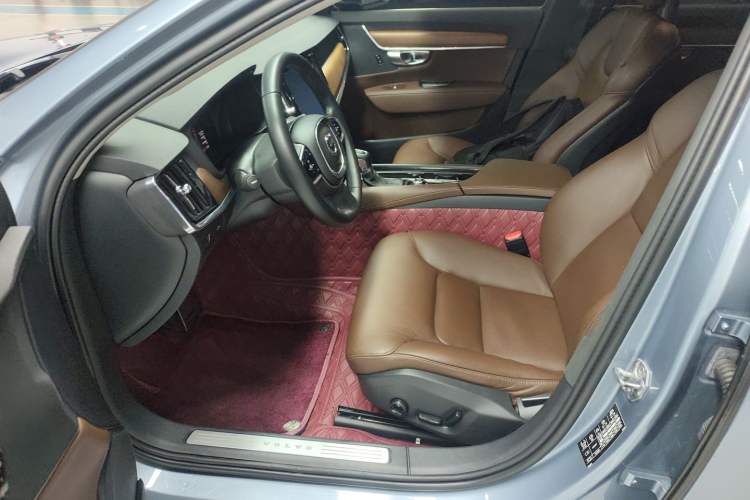 Used Volvo S90 2018 T4 Zhiyi Edition
