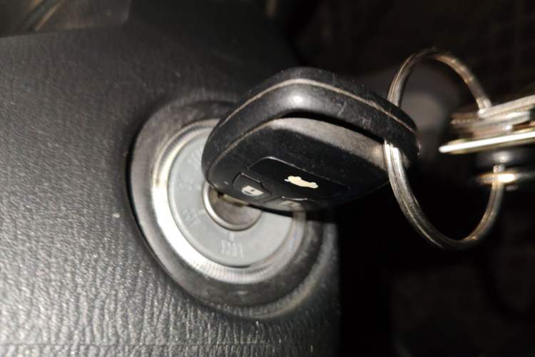 Used CHANGAN Alsvin V7 2015 1.6L Manual Joyful Edition China IV