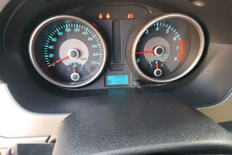 Used Buick Excelle 2013 1.5L Automatic Classic Model
