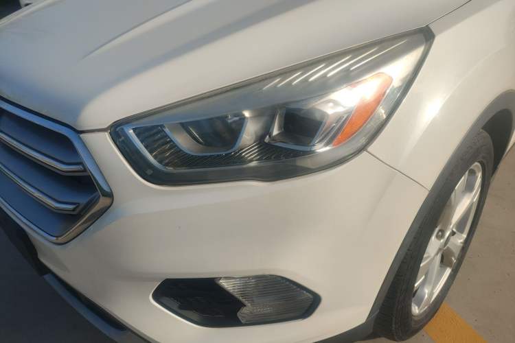 Used Ford Kuga 2018 EcoBoost 180 Two-Wheel-Drive Platinum Edition