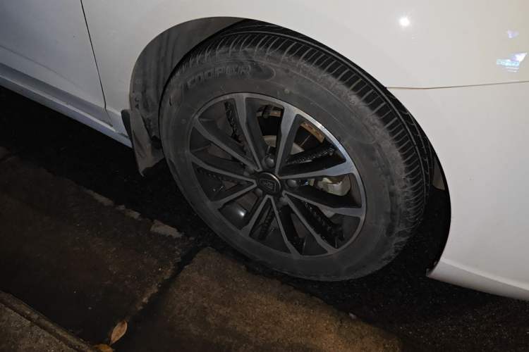 Used Roewe i5 2020 1.5L Automatic 4G Connect Luxury Flagship Edition