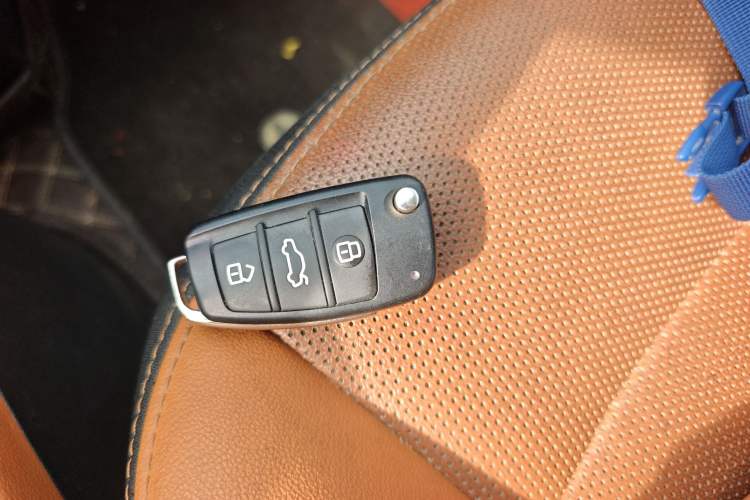 Used Chery QQ Little Ant 2018 400 4-Seater Smart Edition Interior 1