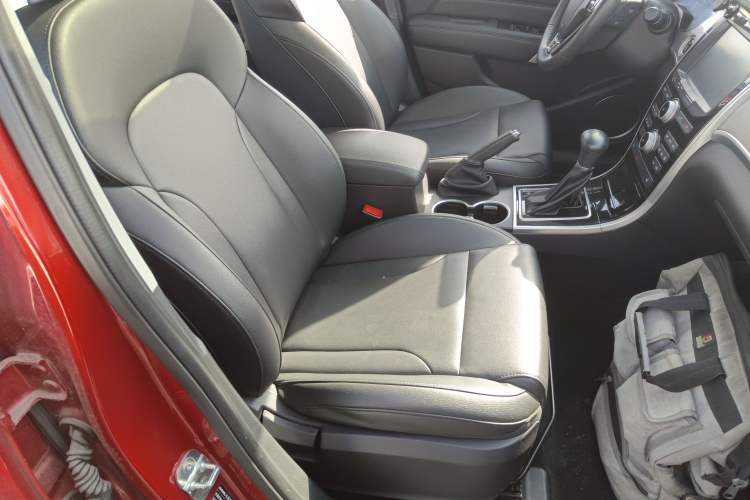 Used Haval H2 2017 Red-Label 1.5T Automatic Two-Wheel Drive Elite Model
