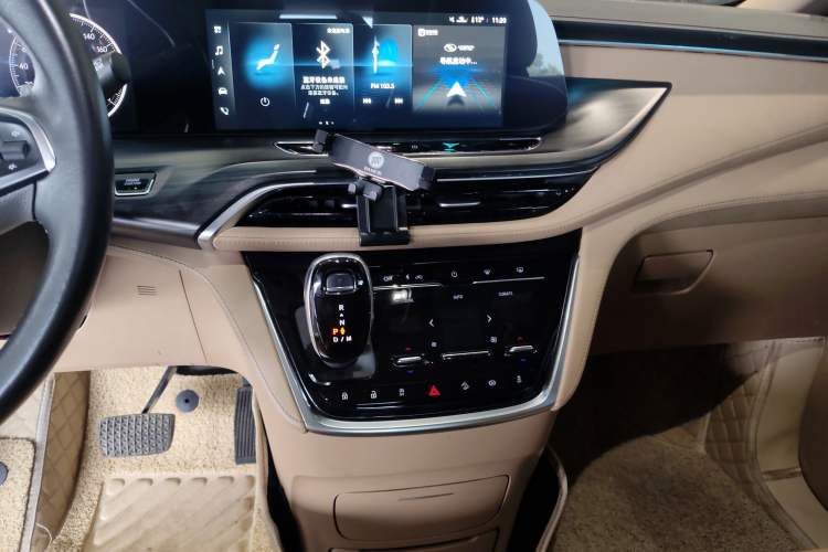 Used Buick GL8 2020 ES Land Cruiser 653T Luxury Model