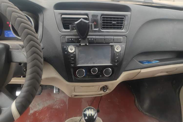 Used CHANGAN KAICHENG Ruixing M80 2014 1.5L Comfort Model 4G15S