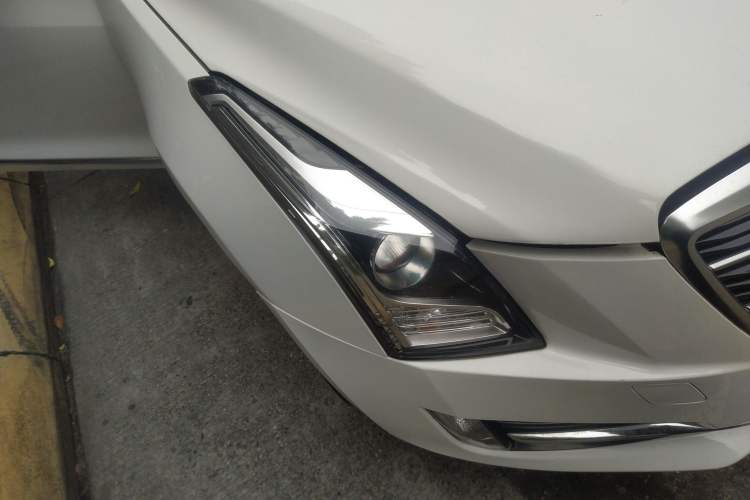 Used Cadillac ATS-L 2017 28T Fashion Edition Right Front Headlight