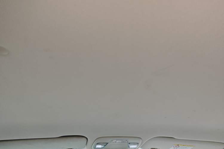 Used Geely Auto Vision X3 2019 Upgraded Model 1.5L Manual Elite Version Headliner